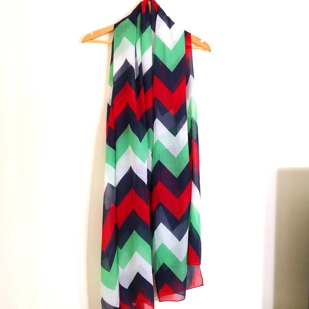 Brand New Blue Pacific Silk Linen Blend Zig Zag Pattern Scarf/Wrap 86"x75"‎